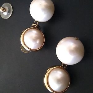 LIZ CLAIBORNE FAUX PEARL EARRINGS